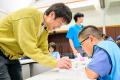 子どもたちが標本づくりに挑戦し、昆虫学の面白さを体