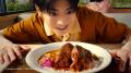 【すき家】高橋文哉さんが「ポークロックカレー」を堪