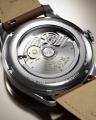世界中から届いた声をかたちに。KUOE「ROYAL SMITH 90