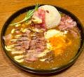 「カレーで、月見。」古き良き日本の“出汁”と“月見”が