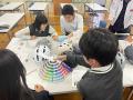 自治体×警察の取り組みを背景に、高校生が考えた新色