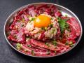 その鮮度、本物。滋賀食肉センター直送の「近江牛生ホ