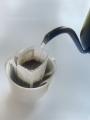 新体験　お湯を注ぐだけでカフェオレ風コーヒーが抽出