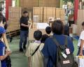 【活動レポート】小学生地場産業学習バスツアーで倉庫