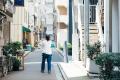 ぺんてると三井不動産、日本橋エリア仮囲いの壁画制作