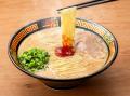 【新商品】おみやげの定番の博多細麺に新しい味が仲間
