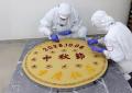 直径約1mの月餅から、中秋節の物語へ。ローズホテル横