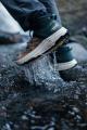 Tevaより天気も、路面も、気にしないGORE-TEX(R)搭載
