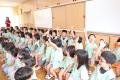 子どもたちから「もう一回！」の声。歌って、手拍子し