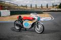 1966年ロードレース世界選手権にてマイク・ヘイルウッ