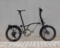 Brompton × and wander ―都市と自然をシームレスにつ
