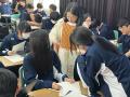 日本の高校生の「問い」が、カンボジアの教室を動かす