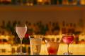 「UNWIND HOTEL & BAR 小樽」の幻想的なバー空間で北 「UNWIND HOTEL & BAR 小樽」の幻想的なバー空間で北