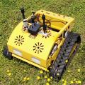 自動運転草刈機・運搬ロボット・電動作業機が集結、実 自動運転草刈機・運搬ロボット・電動作業機が集結、実