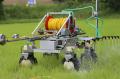 自動運転草刈機・運搬ロボット・電動作業機が集結、実 自動運転草刈機・運搬ロボット・電動作業機が集結、実