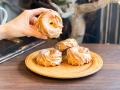 パンのような“もっちり感”を追求し生地から開発。揚げ