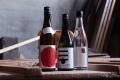 日本酒の蔵元が、四斗樽とともにNYFWのランウェイに。 日本酒の蔵元が、四斗樽とともにNYFWのランウェイに。