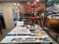 縮尺1/1000の建築模型から、デザイナーのバッグの中身 縮尺1/1000の建築模型から、デザイナーのバッグの中身