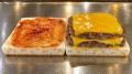 浅草発「THE SQUARE BURGER」、Google口コミ2,000件・ 浅草発「THE SQUARE BURGER」、Google口コミ2,000件・