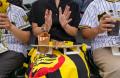 球場グルメは膝上に！阪神タイガース承認の折りutf-8