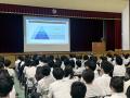西大和学園高等学校、高校1年生約250名がGoogle Gemin 西大和学園高等学校、高校1年生約250名がGoogle Gemin