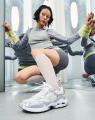 「MIZUNO WAVE」のテクノロジーを搭載した「WAVE RIDE 「MIZUNO WAVE」のテクノロジーを搭載した「WAVE RIDE