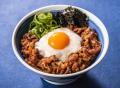 【韓丼】月見も、やっぱり肉が主役！とろろと卵黄がカ
