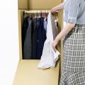 シワを作らず衣服を運べる「ハンガーボックス」がアー