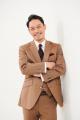 『バチェラー』シリーズの司会を務めた坂東工さんがナ
