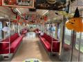 地元幼稚園児と一緒に 岳南電車をハロウィーン飾りで