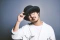 貫地谷しほりがナレーション、主題歌はTHE CHARM PARK
