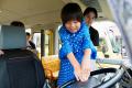 車内に取り残されたら「クラクションでSOS」子どもが