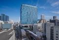 線路をまたぐオフィスビル「ダイヤゲート池袋」の公開