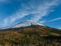 富士山は“登らずに下る”。ビーウェーブが山頂を目指さ