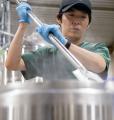 ISEKADO、にんべんと本枯鰹節で醸す限定ビールを共同