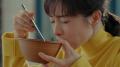 【すき家】石原さとみさんが「とん汁みそらーめん」を