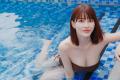レジェンドグラビアアイドル、デビュー15周年の岸明日