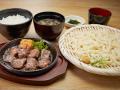 米価格高騰で一時休止していた「ご飯大盛り無料」を再