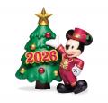 今年のテーマは『Christmas Dress Up』!赤の衣装でド 今年のテーマは『Christmas Dress Up』!赤の衣装でド