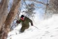 SNOW BUNKERが冬季オリンピアン・皆川賢太郎氏と挑む