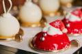 デザートワゴンで贈る優雅なクリスマススイーツビュッ デザートワゴンで贈る優雅なクリスマススイーツビュッ