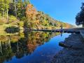 色づく渓谷で秋を味わう、埼玉県嵐山町「嵐山渓utf-8