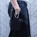 財布の、新しい持ち歩き方。薄くて小さい、素材は上質 財布の、新しい持ち歩き方。薄くて小さい、素材は上質