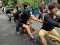 男子大学生寮「和敬塾」、伝統の騎馬戦からeスポーツ