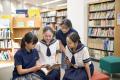 土曜日、学校は「学びのハブ」になる　生徒が自utf-8
