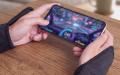 冬の作業やゲームを快適に。素手感覚でも手の甲がじん