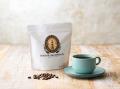 木のぬくもりと豊かなコーヒーの香りに包まれるくつろ 木のぬくもりと豊かなコーヒーの香りに包まれるくつろ