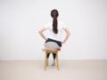 毎日の「座る時間」を独自の「ゆらぎ構造」でお腹周り