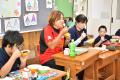 五輪メダリストが豊橋市花田小で特別授業、「こうなる 五輪メダリストが豊橋市花田小で特別授業、「こうなる