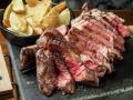 アリーナでの感動を「肉」と共に味わう！神戸初進出＋